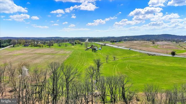 612 CAPITOL HILL RD, Dillsburg, PA 17019