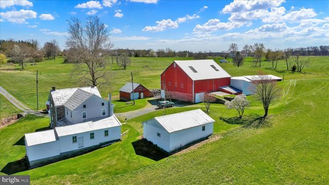 612 CAPITOL HILL RD, Dillsburg, PA 17019