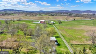 612 CAPITOL HILL RD, Dillsburg, PA 17019
