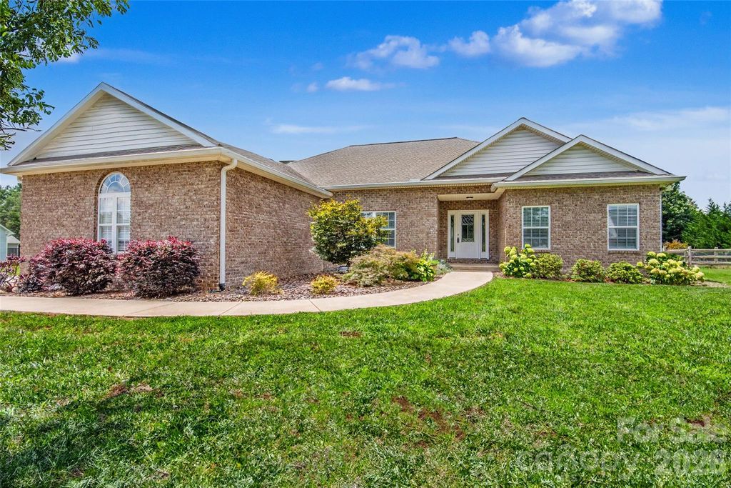 317 Thistle Lane, Statesville, NC 28625
