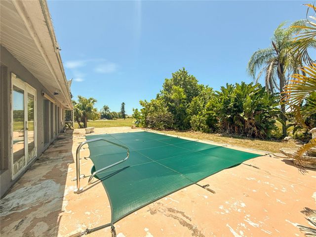 132 MARK TWAIN LANE, Rotonda West, FL 33947