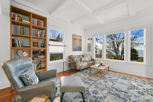 250 N Forest Street, Bellingham, WA 98225