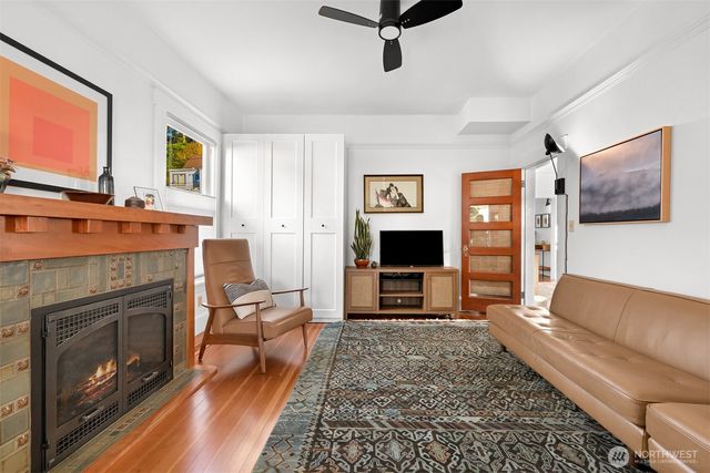 250 N Forest Street, Bellingham, WA 98225