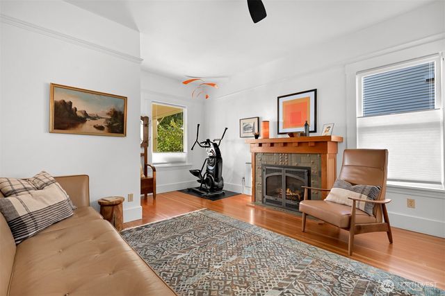 250 N Forest Street, Bellingham, WA 98225