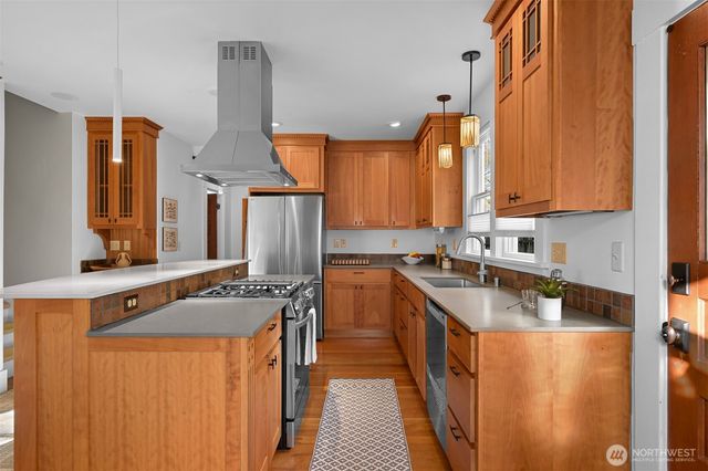 250 N Forest Street, Bellingham, WA 98225