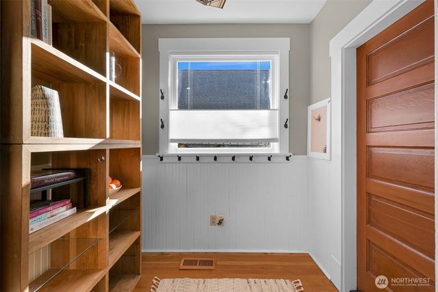 250 N Forest Street, Bellingham, WA 98225