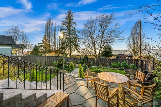 250 N Forest Street, Bellingham, WA 98225