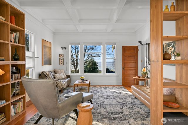 250 N Forest Street, Bellingham, WA 98225