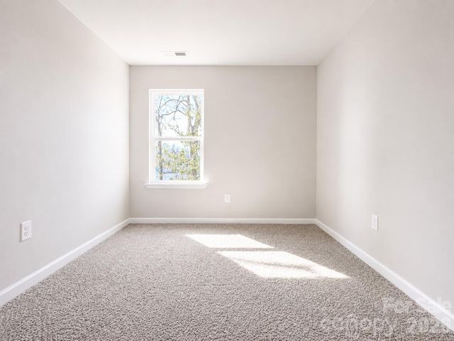 5941 Wallace Avenue, Charlotte, NC 28227