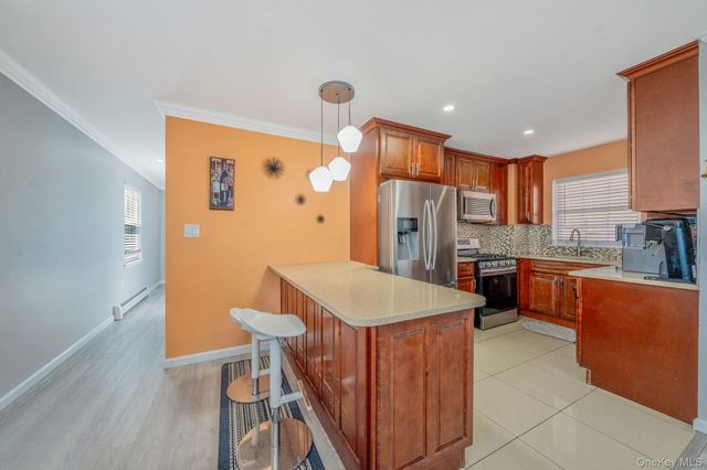 22032 147th Avenue, Springfield Gardens, NY 11413