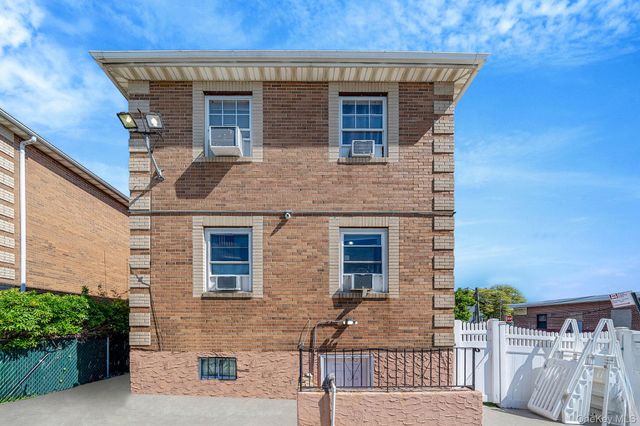 22032 147th Avenue, Springfield Gardens, NY 11413