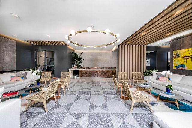 240 NW 25th Street 333, Miami, FL 33127