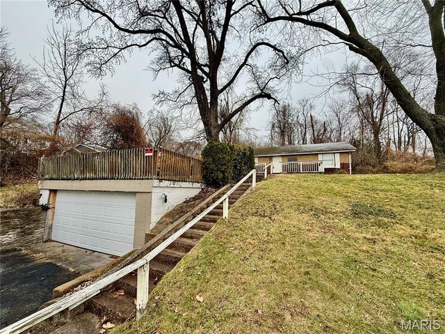 322 Tower Drive, East Alton, IL 62024