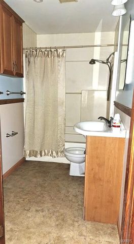 322 Tower Drive, East Alton, IL 62024