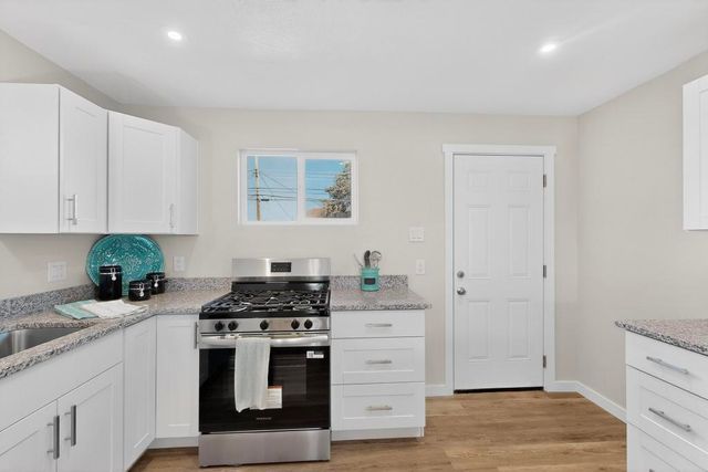 9221 Menaul Boulevard NE, Albuquerque, NM 87112