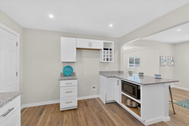 9221 Menaul Boulevard NE, Albuquerque, NM 87112