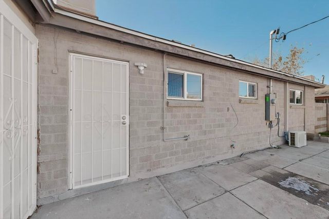 9221 Menaul Boulevard NE, Albuquerque, NM 87112