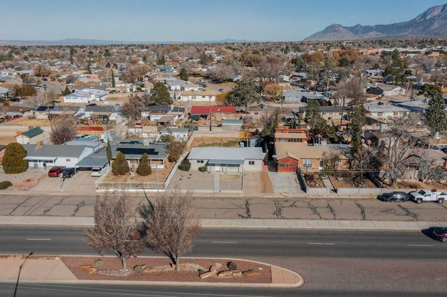 9221 Menaul Boulevard NE, Albuquerque, NM 87112