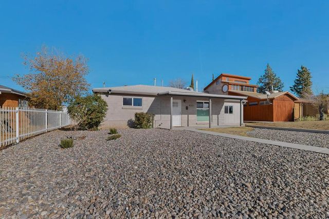 9221 Menaul Boulevard NE, Albuquerque, NM 87112