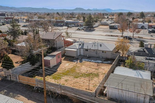 9221 Menaul Boulevard NE, Albuquerque, NM 87112