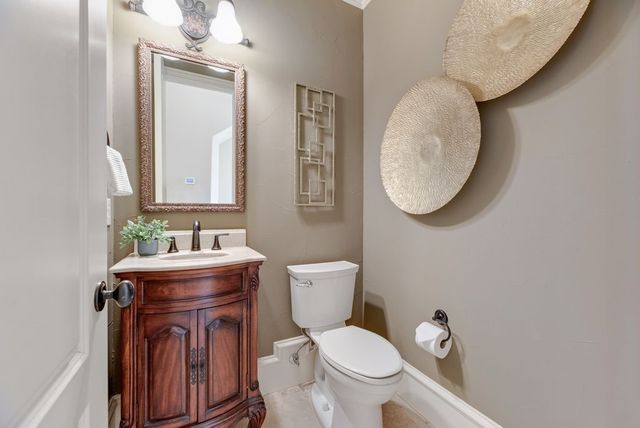 17234 Lechlade Lane, Dallas, TX 75252