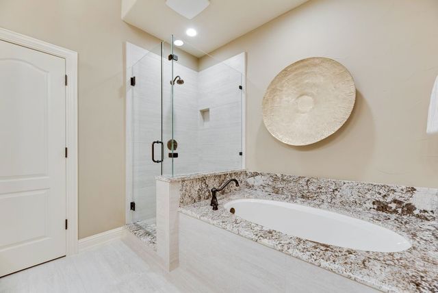 17234 Lechlade Lane, Dallas, TX 75252