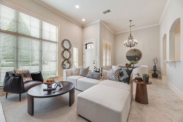 17234 Lechlade Lane, Dallas, TX 75252