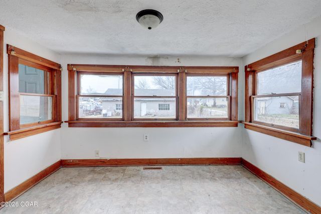 703 N Grand Street, Pittsburg, KS 66762