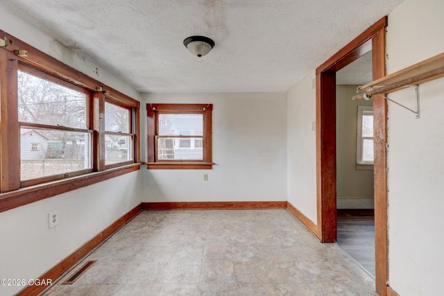 703 N Grand Street, Pittsburg, KS 66762