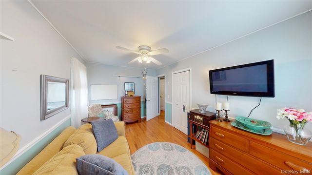 19 Congress Drive, Washingtonville, NY 10992