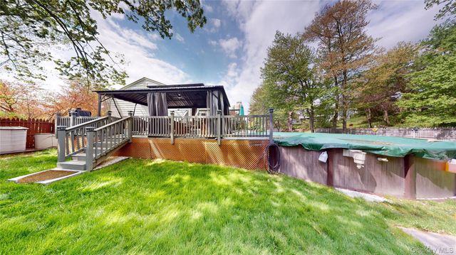19 Congress Drive, Washingtonville, NY 10992
