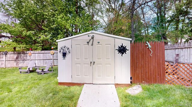 19 Congress Drive, Washingtonville, NY 10992