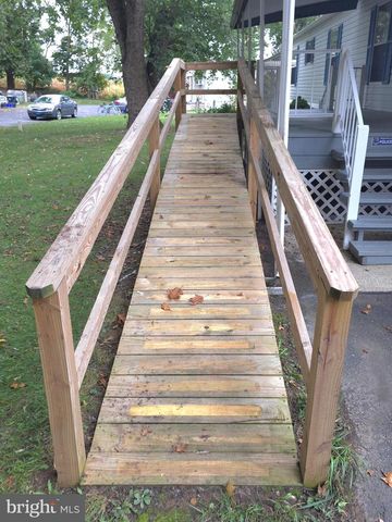 123 VALLEY DRIVE SHIPPENSBURG MOBILE EST, Shippensburg, PA 17257