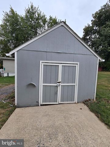 123 VALLEY DRIVE SHIPPENSBURG MOBILE EST, Shippensburg, PA 17257