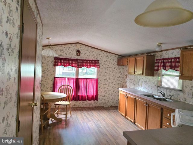 123 VALLEY DRIVE SHIPPENSBURG MOBILE EST, Shippensburg, PA 17257