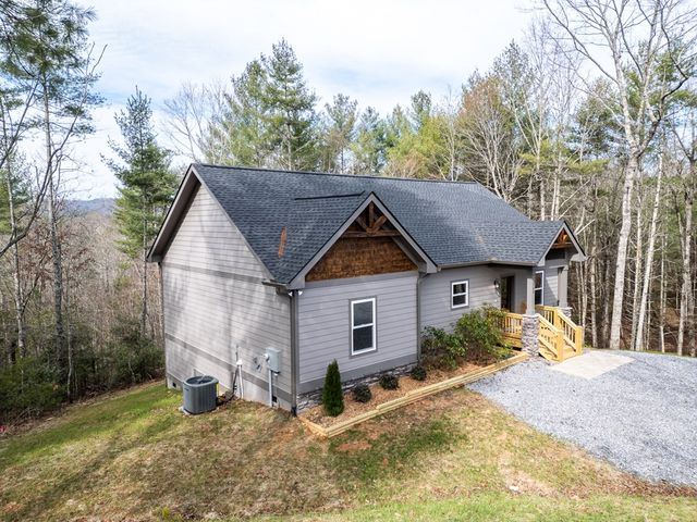 325 River Mountain Road, Murphy, NC 28906