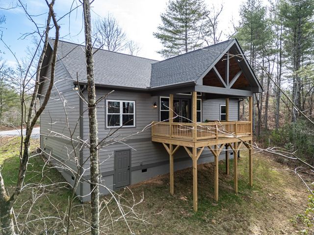 325 River Mountain Road, Murphy, NC 28906