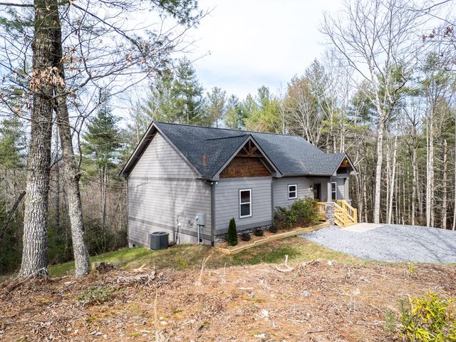 325 River Mountain Road, Murphy, NC 28906