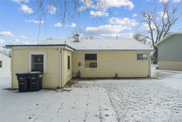 900 25th Street, Marion, IA 52302