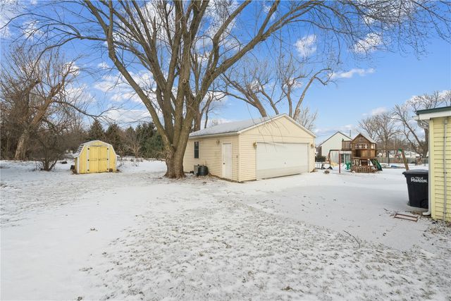 900 25th Street, Marion, IA 52302