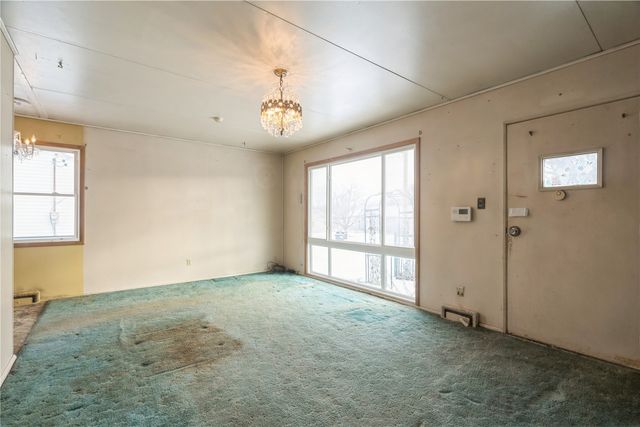 900 25th Street, Marion, IA 52302