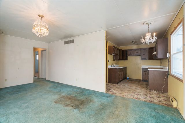 900 25th Street, Marion, IA 52302