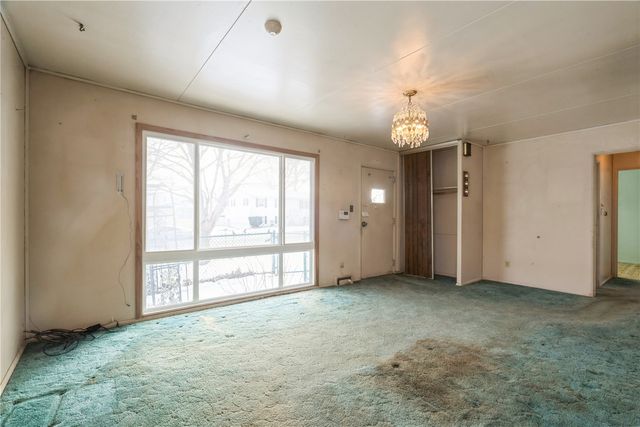 900 25th Street, Marion, IA 52302