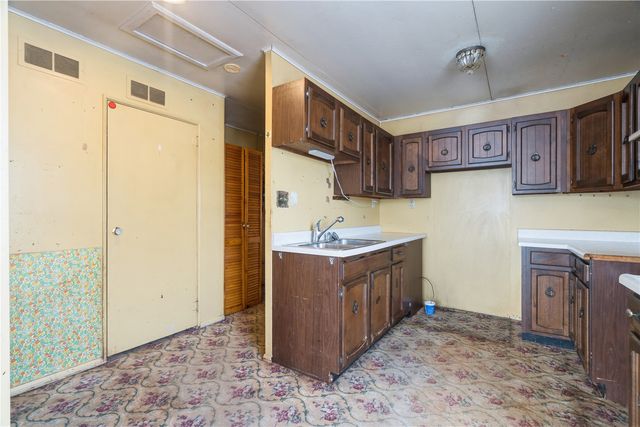 900 25th Street, Marion, IA 52302