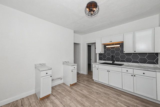 2702 N 38th STREET, Milwaukee, WI 53210