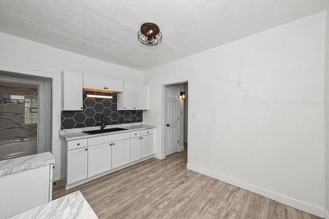 2702 N 38th STREET, Milwaukee, WI 53210