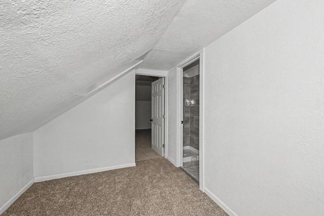 2702 N 38th STREET, Milwaukee, WI 53210