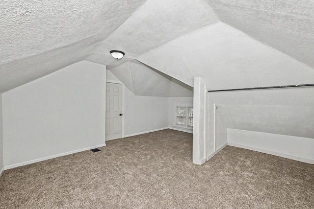 2702 N 38th STREET, Milwaukee, WI 53210