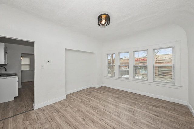 2702 N 38th STREET, Milwaukee, WI 53210