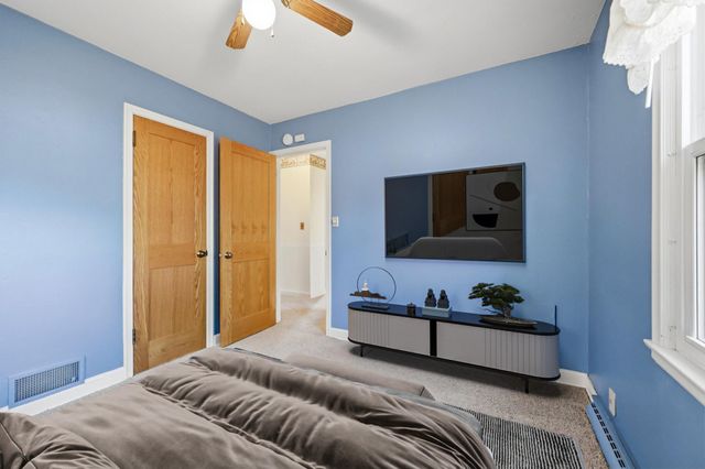 14 Jackson Avenue S, Hopkins, MN 55343